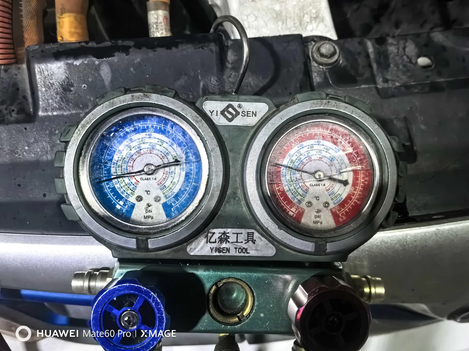 特斯拉Model Y空调压力检测